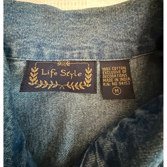 Embroidered Novelty Shacket Ice Skaters Denim Jacket Winter whimsical Teacher M - Picture 8 of 9